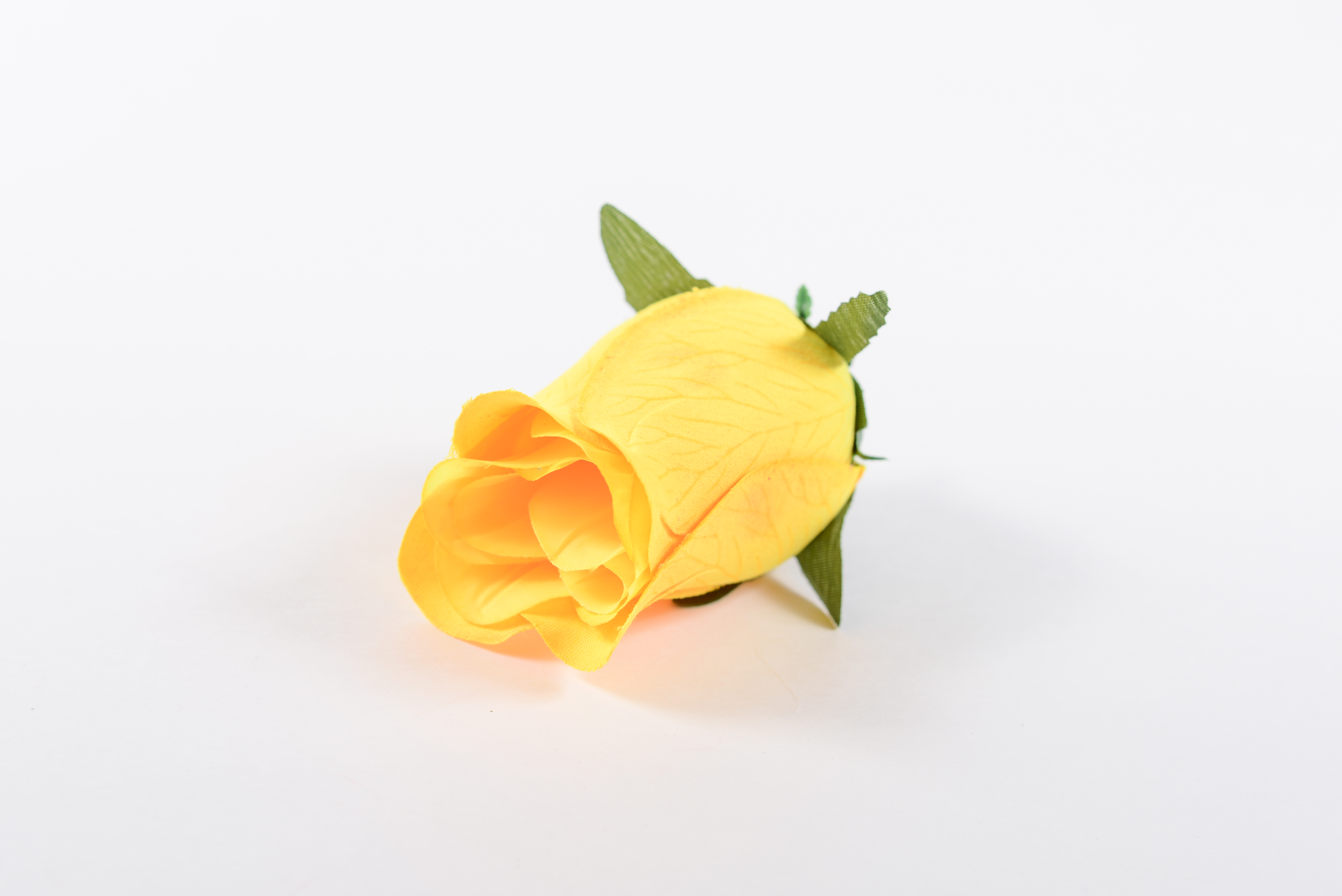 Роза бутон мраморная 5 сл h=10см 1/20  к/сб желтый