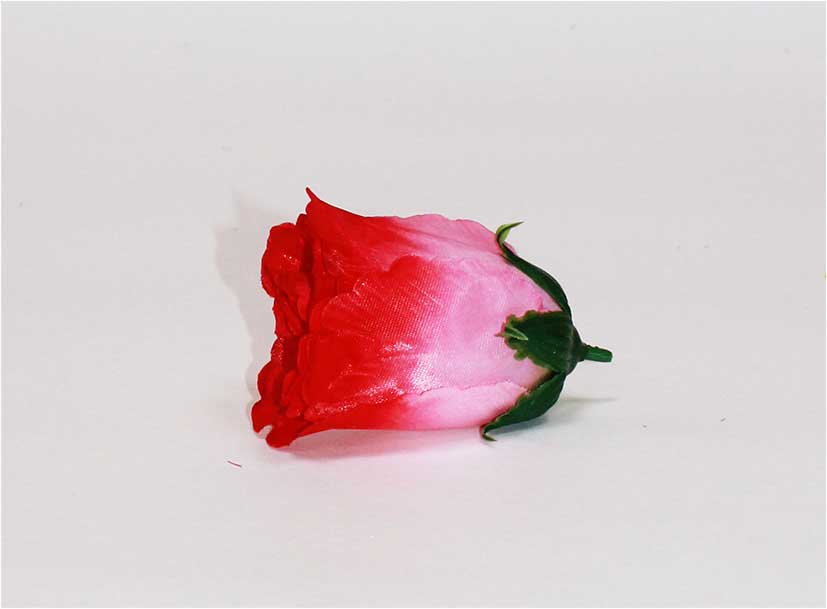 Роза бутон d=5 см h=8 см 1/50 малиновый