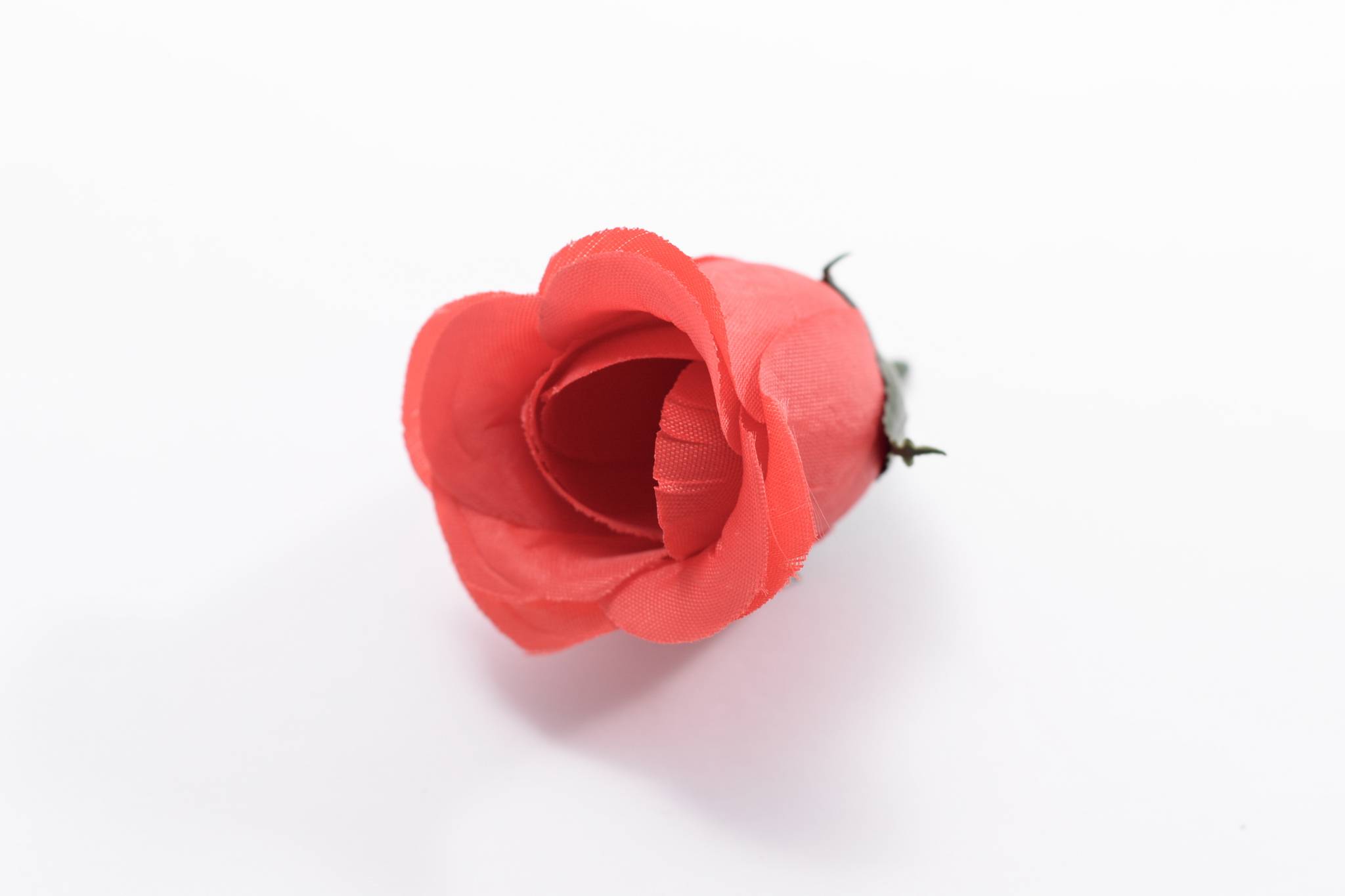Роза бутон шелк d=6 см 1/100 красный