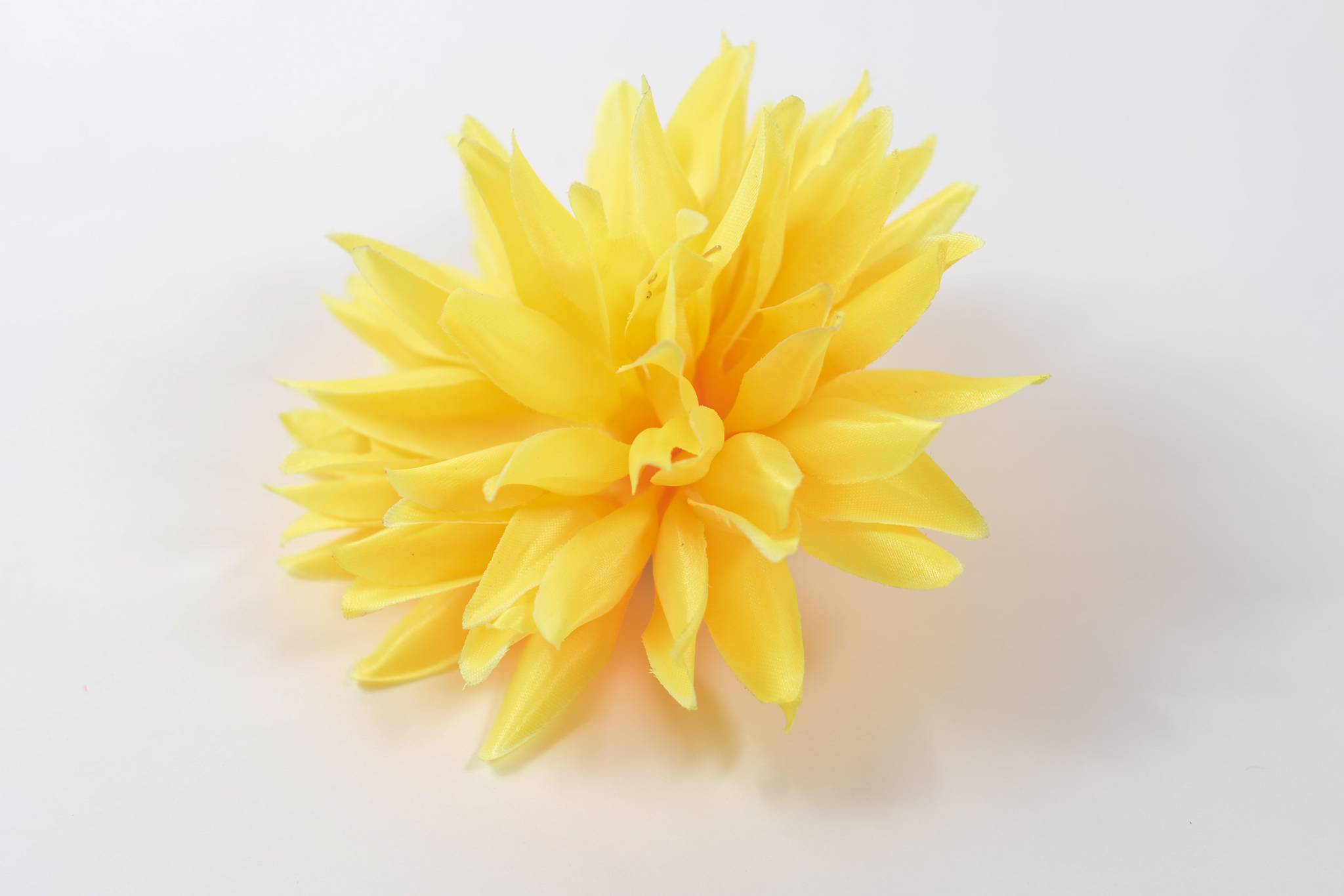 Хризантема игольчатая атлас 6 сл d=15 см 1/30 желтый