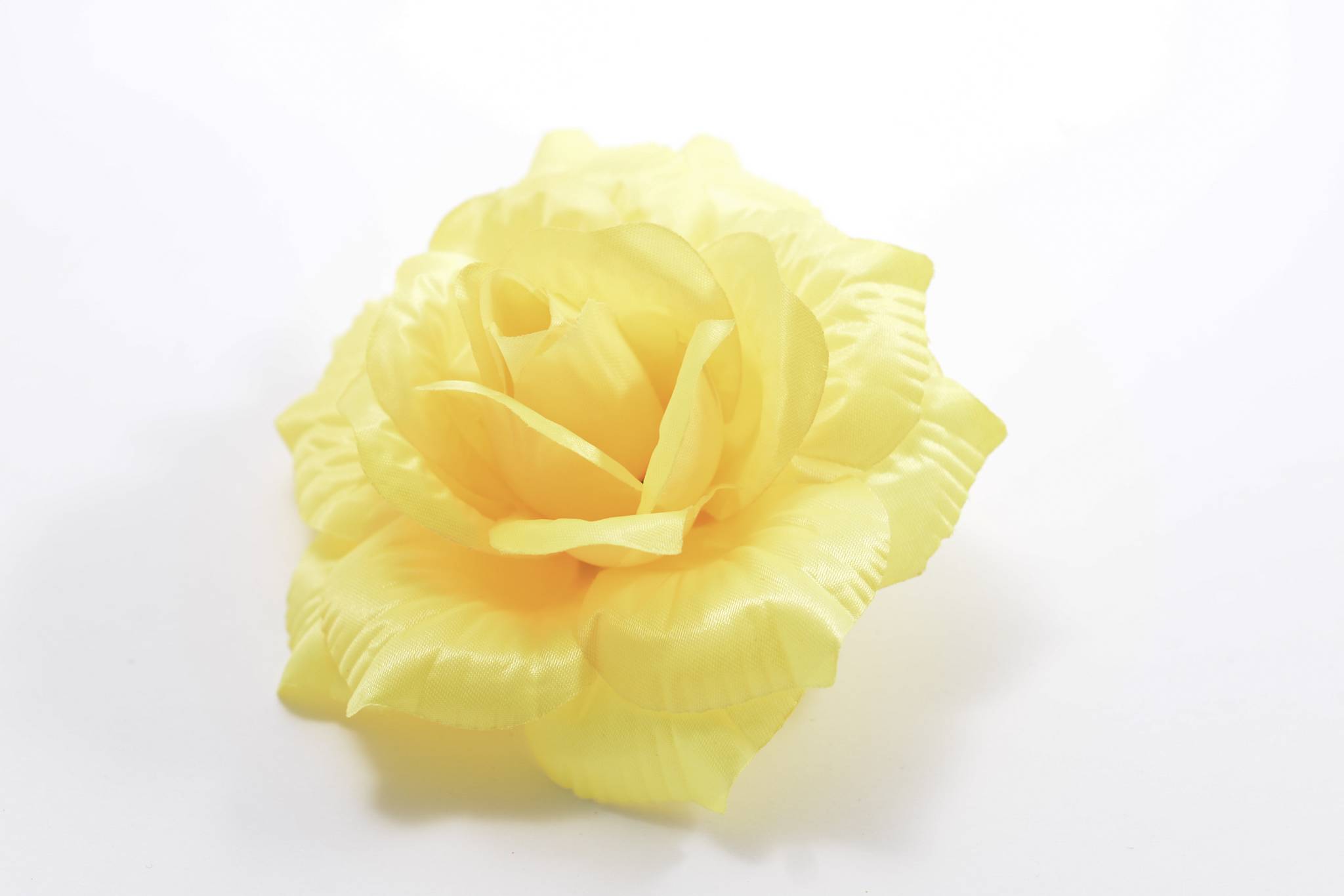 Роза атлас 5 сл d=17 см 1/40  желтый
